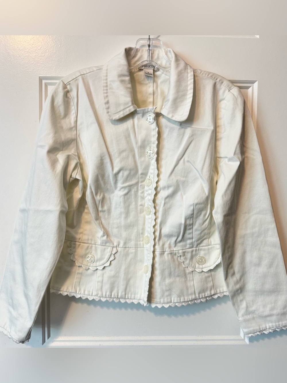 Harold’s White Cropped Jacket Womens Medium Scalloped Button Front Blazer - Picture 2 of 7